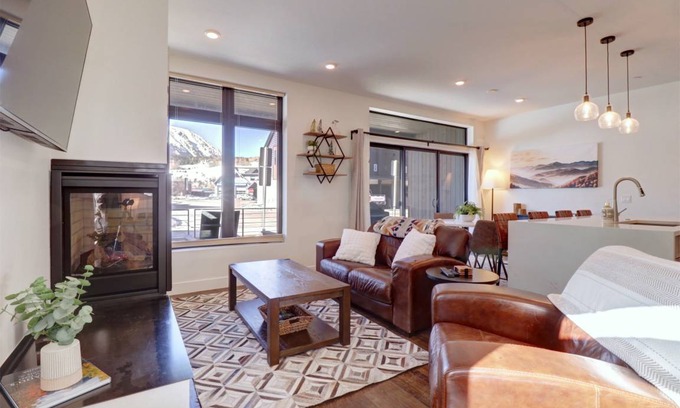 Willow Grove Condo | Condo ∙ 2 bedrooms ∙ 4 guests
