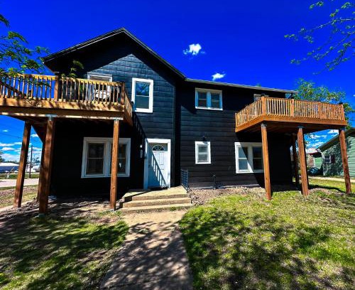 Russell House | Condo 2bd2bagrilllaundry-10pp-pet Friendly