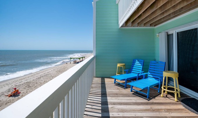 Kure Beach Condo | Condo ∙ 3 bedrooms ∙ 9 guests