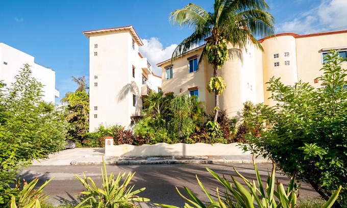 Puerto Morelos Condo | Condo de Los Amigos located in Las Iguanas, within an easy walk to the square and to the beach!