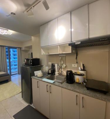 New Manila Apartment | Condo in Quezon City - Asmara