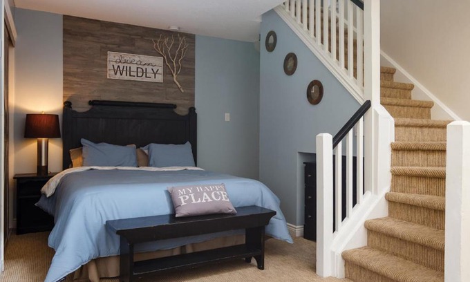 Craigleith Apartment | Condo Loft at Blue Mountain