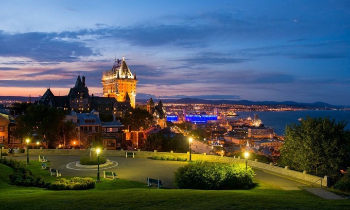 Old Quebec Apartment | Condo Lux Le Méribel du Vieux-Québec!2100ft 3bedrooms,BBQ, Free indoorParking.
