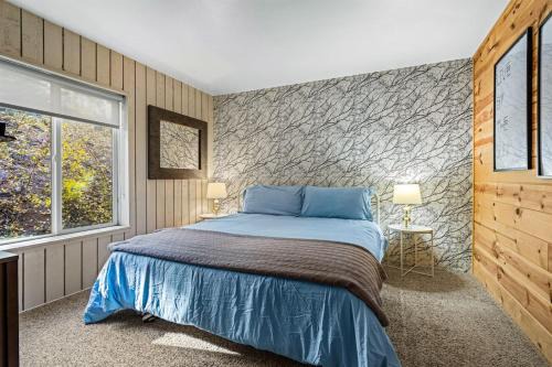 Brian Head House | Condo Overlooking Slopes