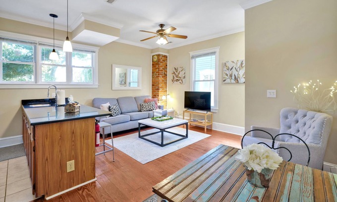 Wilmington Historic District Condo | Condo Riviere Stay Downtown! Walk everywhere!