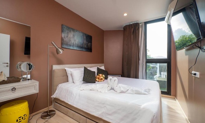 Talat Yai Apartment | Condo The Base Height by Sunlife (泰国普吉岛高层公寓)