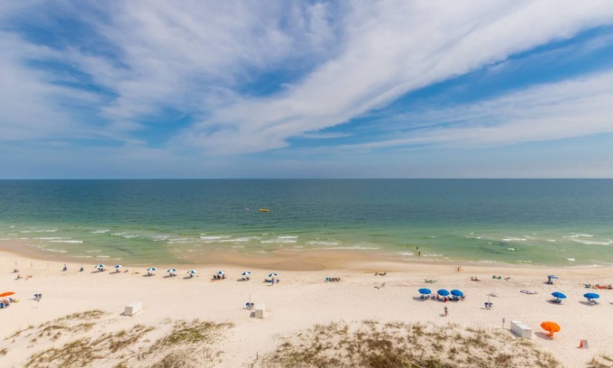 Gulf Shores Condo | Condo with Breathtaking View | Private Balcony