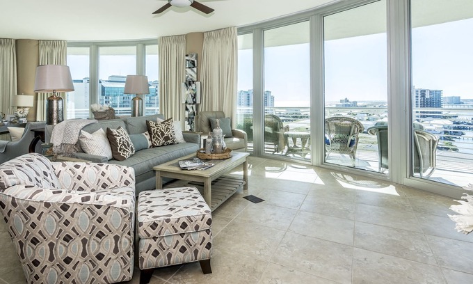 Orange Beach East Condo | Condo with Breathtaking View | Wrap-Around Balcony | Bella Luna 1001