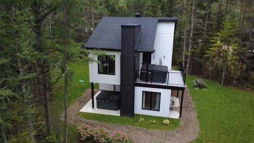 Saint Come Apartment | Condo with spa - Le Safari Nordik