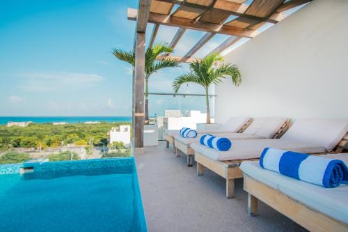 Luis Donaldo Colosio Apartment | Condos with ocean view pool in Av 10 & 60 street