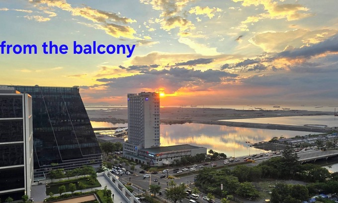 Barangay 76 Condo | Condotel with balcony in Pasay Manila near MOA. NAIA Airport, PICC
