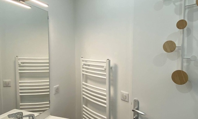 Gaillon Apartment | Confortable Apartment Helder