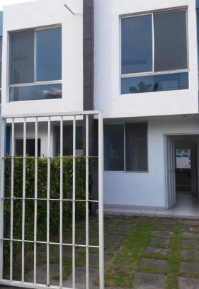 Cojimies House | CONJUNTO RESIDENCIAL LOS MANGOS