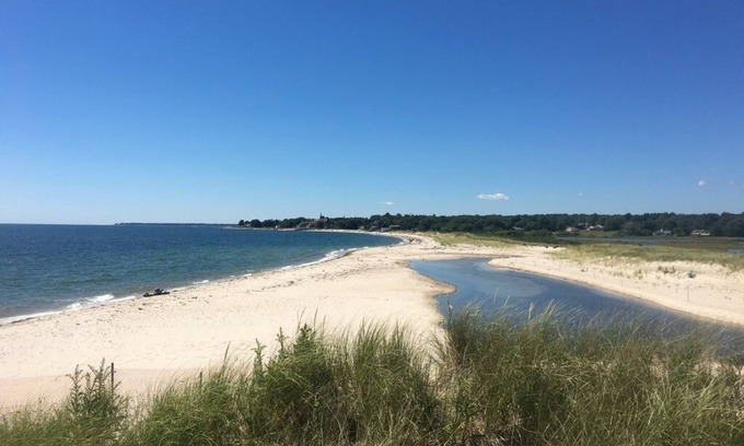 Waterford House | Connecticut Shore Getaway with Cove Views- Close to Harkness