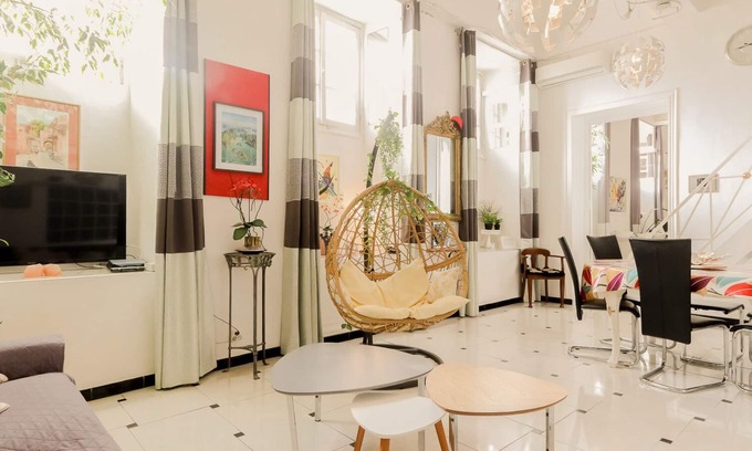 Old Town Apartment | CONONICE 16 persons 3 minutes from the beach