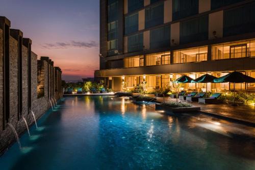 Koregaon Park Hotel | Conrad Pune