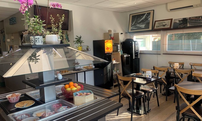 La Penne-sur-Huveaune Hotel | Contact Hôtel Marseille Aubagne