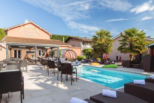 Amberieux Hotel | Contact Hôtels Les Pierres Dorées