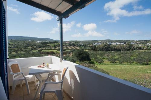 Kithira Apartment | Contaratos Holiday Lettings 3