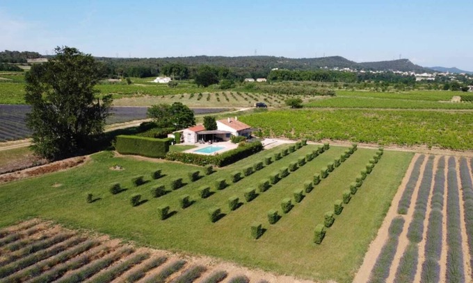 Saint Michel d'Euzet House | Contemporary villa private pool alone in countryside 4 stars