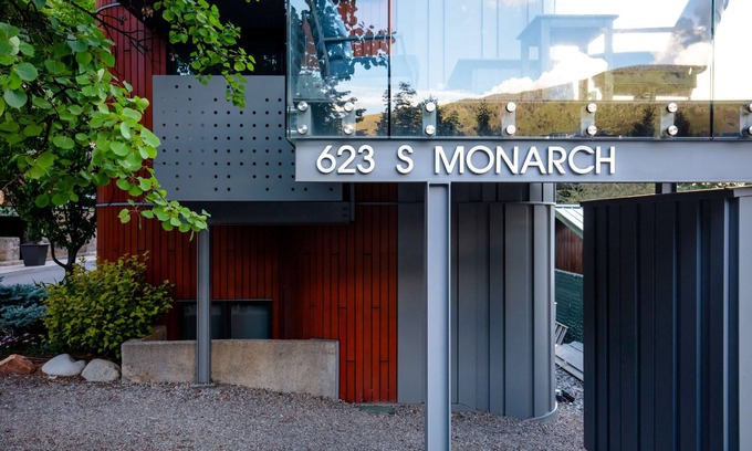 Aspen House | Contemporary 3 bedroom Townhome in Aspen Core