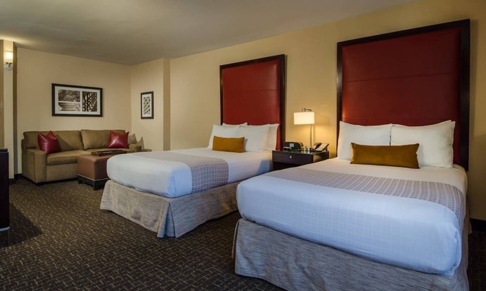 Dupont Circle Hotel | Contemporary and Urban Unit in Washington, DC! Pets Allowed!