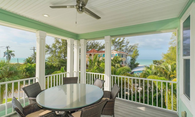 Holmes Beach House | CONTEMPORARY BEACH CHIC HOME WITH OCEAN VIEWS, STEPS TO THE BEACH/HEATED POOLn