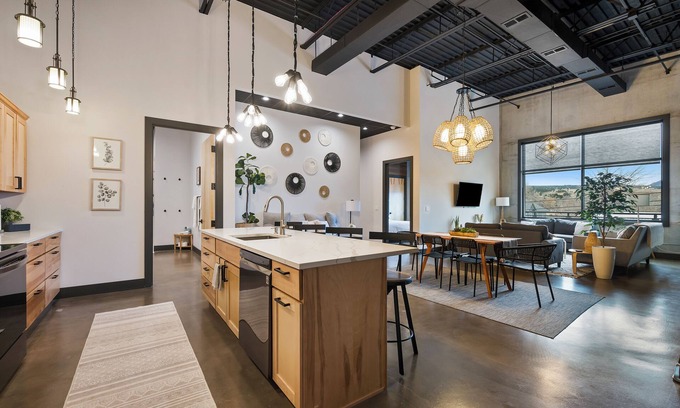 Spearfish Apartment | Contemporary family friendly downtown loft