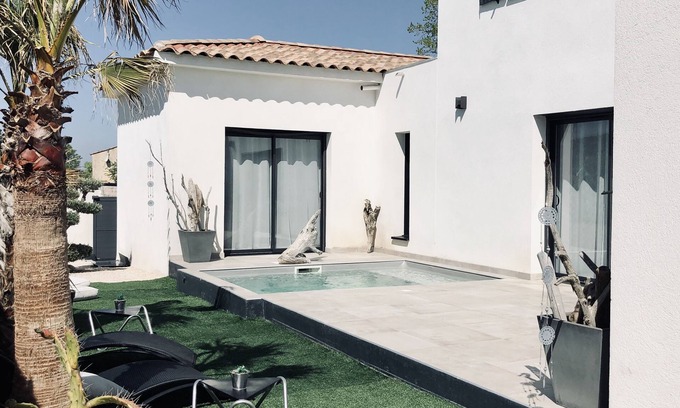 Simiane-Collongue House | Contemporary villa in the heart of Provence