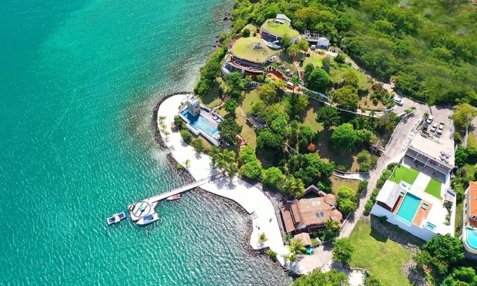 Morne Rouge Villa | Contemporary Styled Villa With Stunning Views Of Mount Hartman Bay