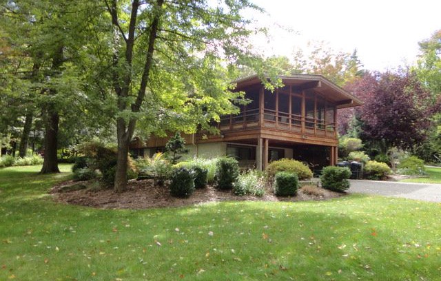 Eagles Mere Cabin | Contemporary "Myers House" with a private pool in Eagles Mere