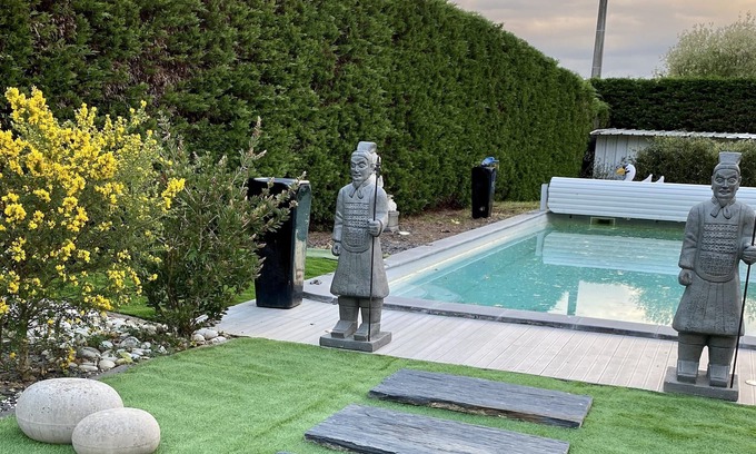 Tresses House | Contemporary pool spa villa BORDEAUX