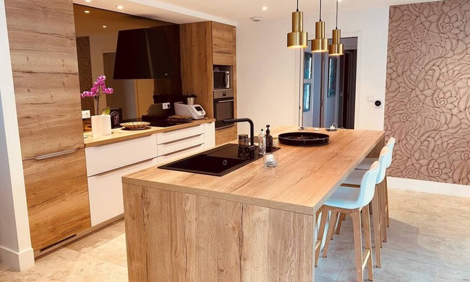 Montelimar Villa | Contemporary villa in Drôme provençale