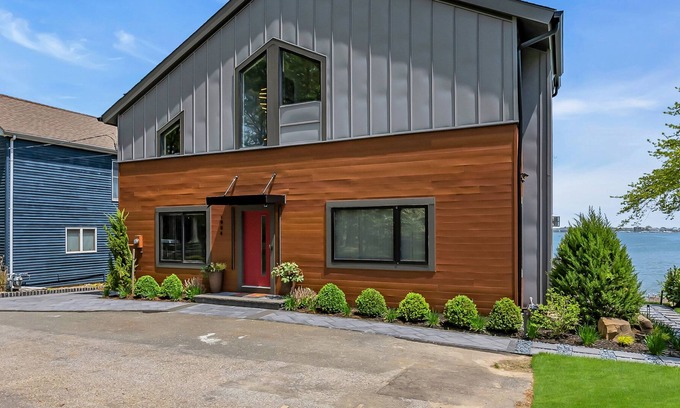 Belmar House | Contemporary waterfront home with breathtaking views, minutes from the shore