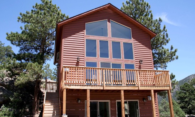 Estes Park Cabin | Continental Divide Cabin with breathtaking views from large picture windows