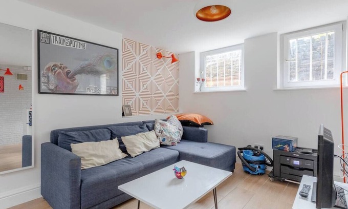 Dalston Apartment | Convenient 1 Bedroom Apartment in Dalston