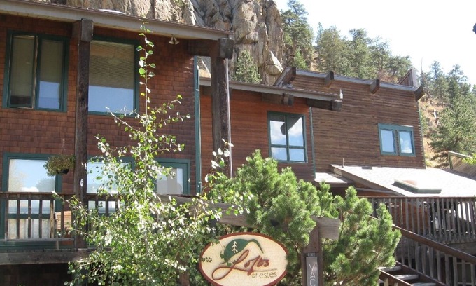 Estes Park Condo | Convenient location! Downtown Loft at the River Confluence, Walk to Restaurants