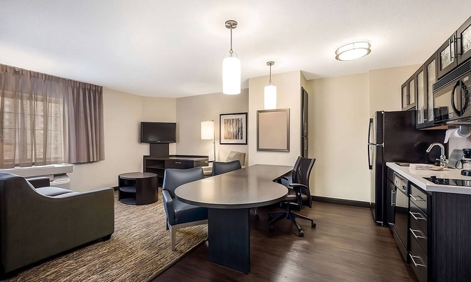 Gahanna Resort | Convenient Stay, Superb Location! 4 Comfortable Units, Near Rathburn Woods
