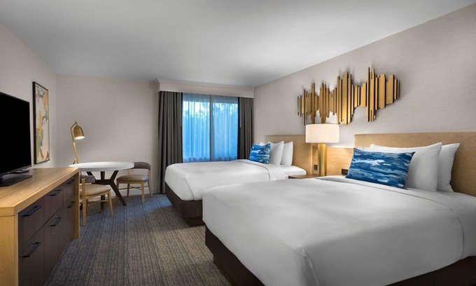 Milpitas Hotel | Convenient Stay, Superb Location! 2 Modern Units, Pet-Friendly, w/Outdoor Pool!