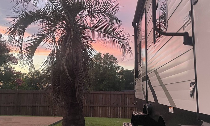 Taylorville House | Convenient to UA and Mercedes
