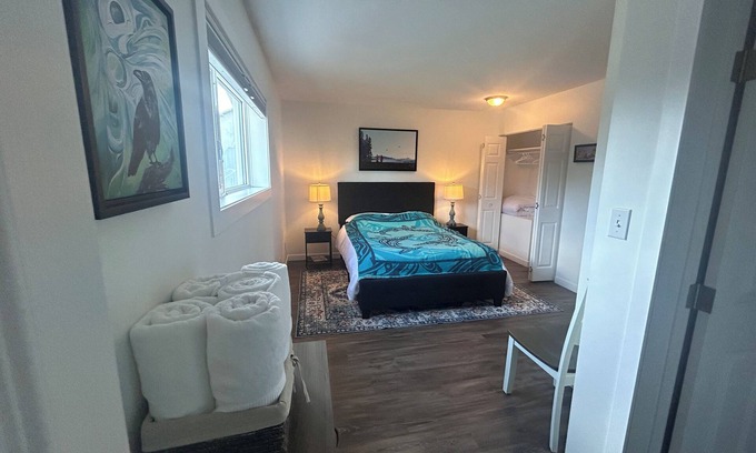 Whitehorse House | Conveniently located home perfect for a family or working professionals.