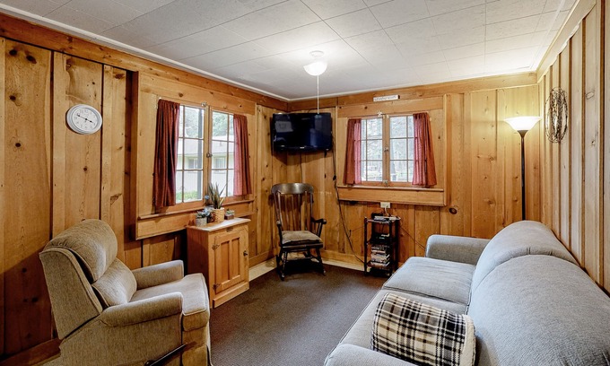 Joseph Cabin | Conveniently Located Home Close to the Lake w/Free WiFi