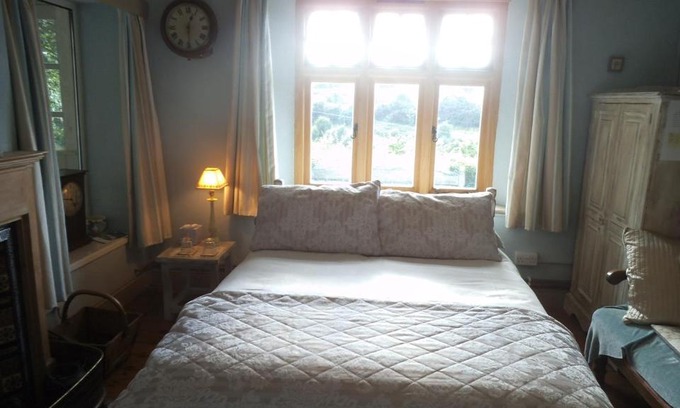 Timsbury Bed & Breakfast | Conygre Bungalow
