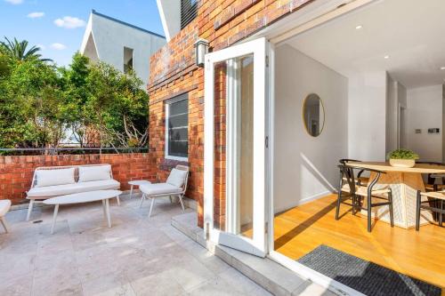 Coogee Apartment | 'Coogee Cabanita' Charming Coastal Comfort