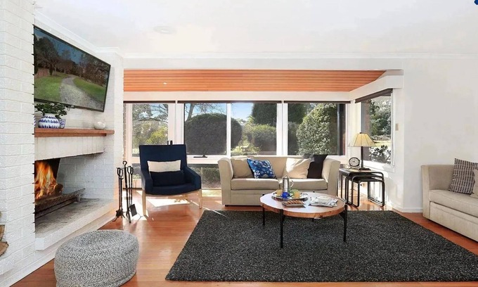 Kangaloon House | Cooinda - Welcome to this Happy Place!