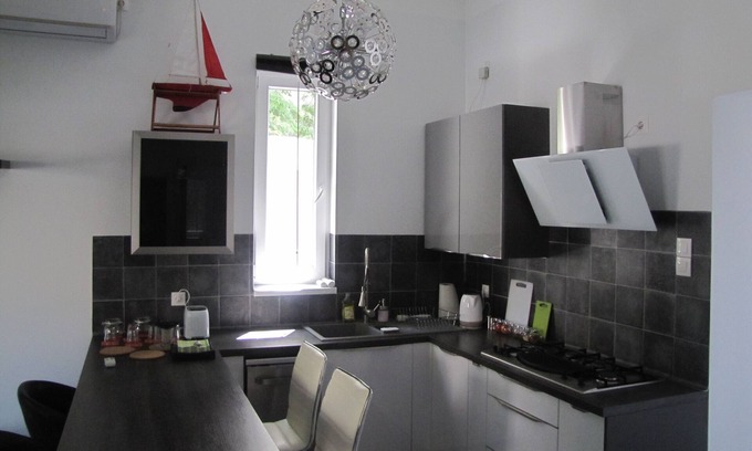Szeged Apartment | Cool 2-bedroom apartment with AC in Szeged