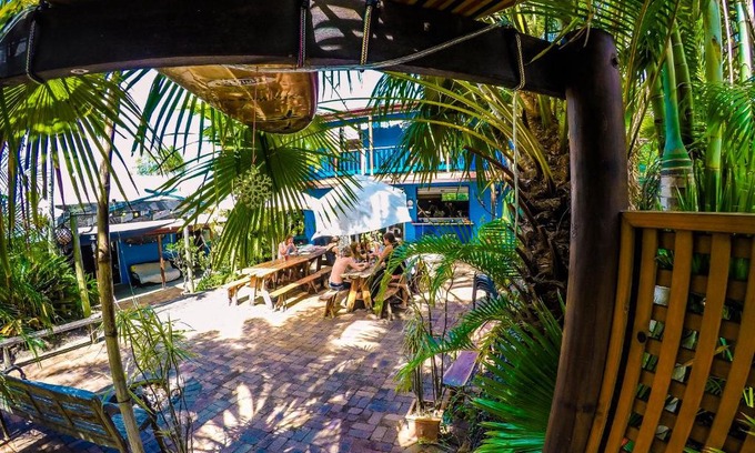 Agnes Water Hostel | Cool Bananas Backpackers