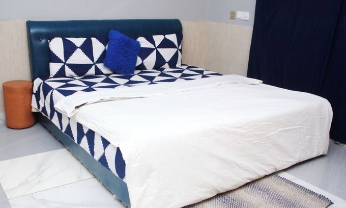 Tema Bed & Breakfast | Cool bed & breakfast with AC in Ashiaman Kubekro No 6