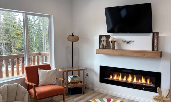 Duck Creek Village Cabin | Cool cabin with AC in Duck Creek Village - 2 bedrooms