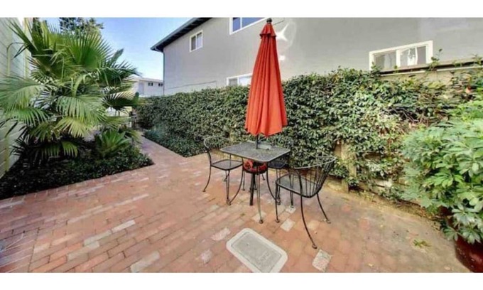 Downtown North Apartment | Cool & Cozy Ground Floor Apartment Unit #9